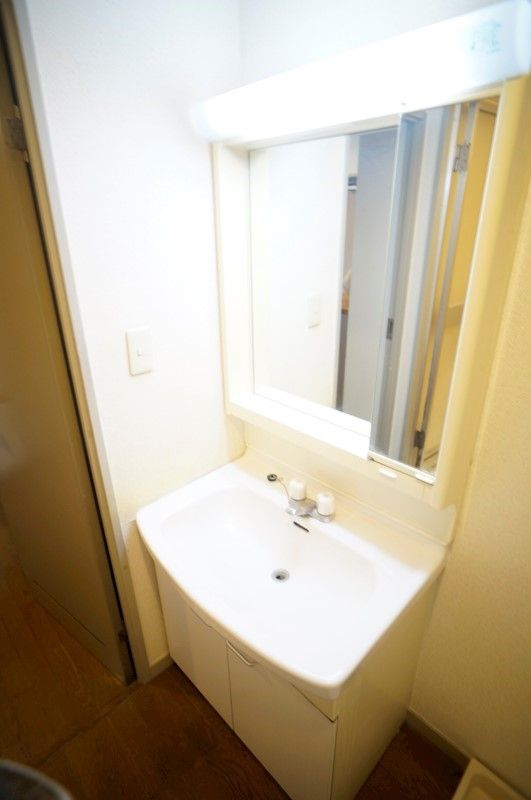 �y���ʏ��z�@�Ɨ����ʑ�t���B