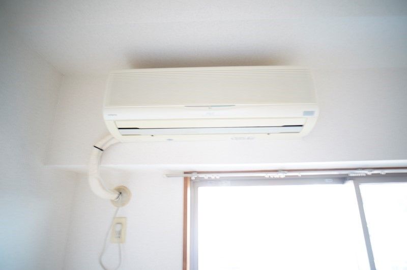 �y���̑��ݔ��z�@�G�A�R���͂R��ݒu�ς݁B