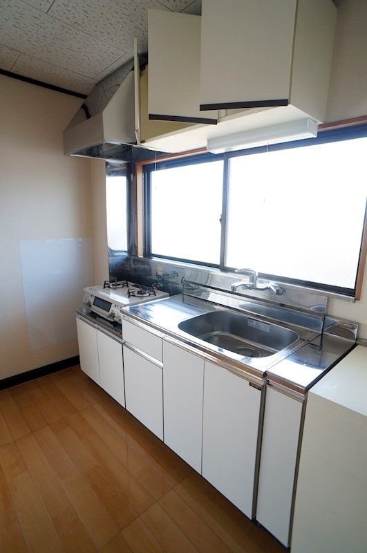 �y�L�b�`���z�@