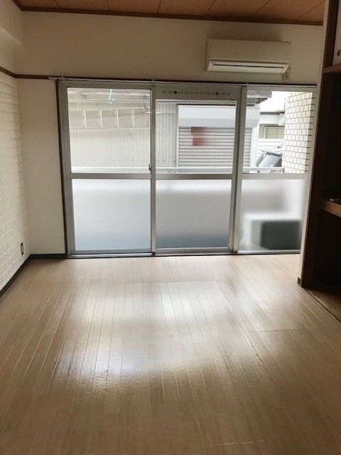 �y�Q���z�@�쑤�̂������������L�߂ɂȂ��Ă��܂��B