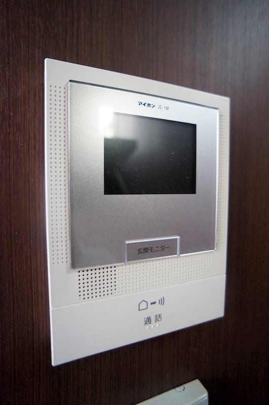 �y�Z�L�����e�B�z�@���K�҂���ڂŕ�������S��