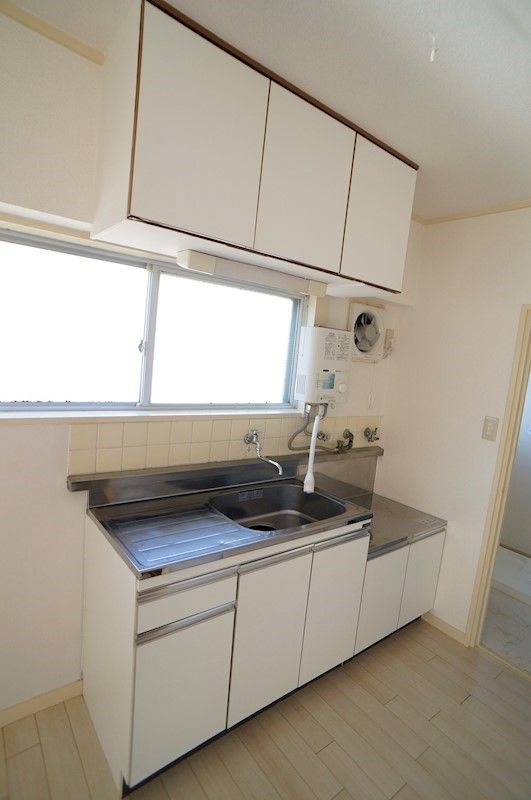 �y�L�b�`���z�@�K�X�R�����ݒu�\�ȃL�b�`����B