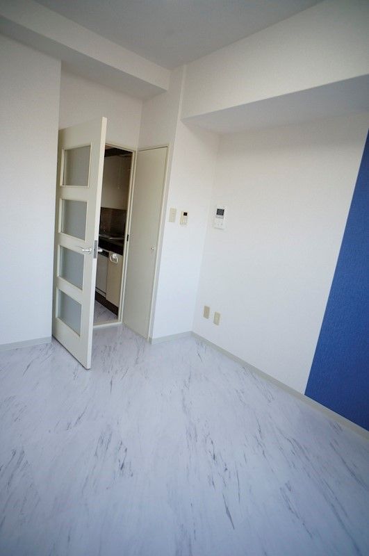 �y�Q���z�@�x�b�h��u���Ă������X�y�[�X���c��܂��B